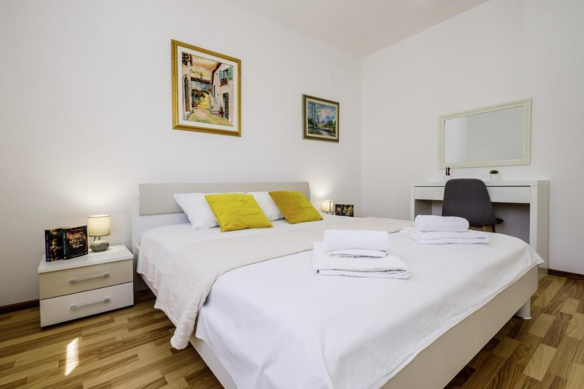 Hotel Ani in Trogir * Mittel-Dalmatien Donji Seget Exterior foto